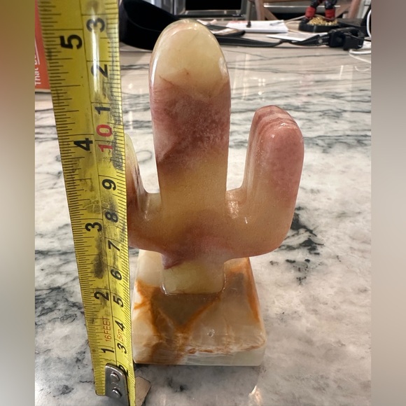 Mini Southwestern Curved Onyx Stone Cactus Figurine with Onyx base - Picture 10 of 10